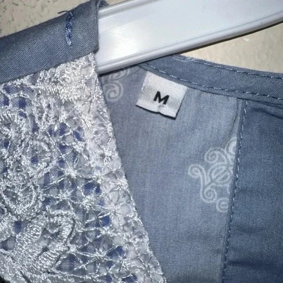 Dress Size M - Picture 4 of 7